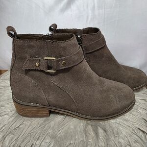 Blondo/  Tan Suede Waterproof Ankle Booties